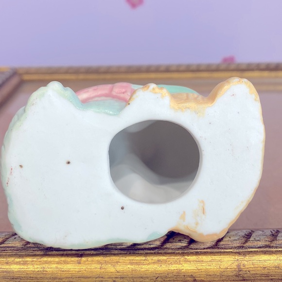 Vintage Ceramic Hugging Two Adorable Kittens Figures Cats Hand Painted !! - Picture 6 of 8